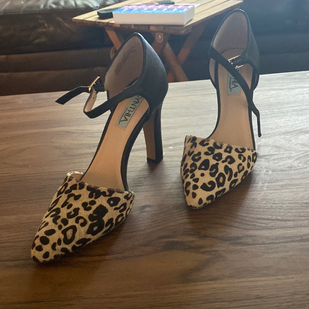 Dress shoes